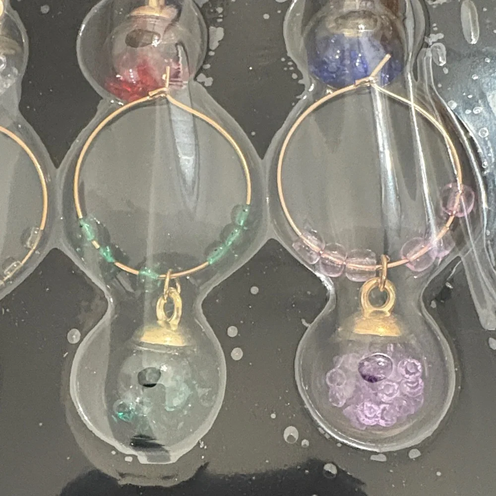 Tahari Home 6-Piece Wine Glass Charm Set - Multicolor